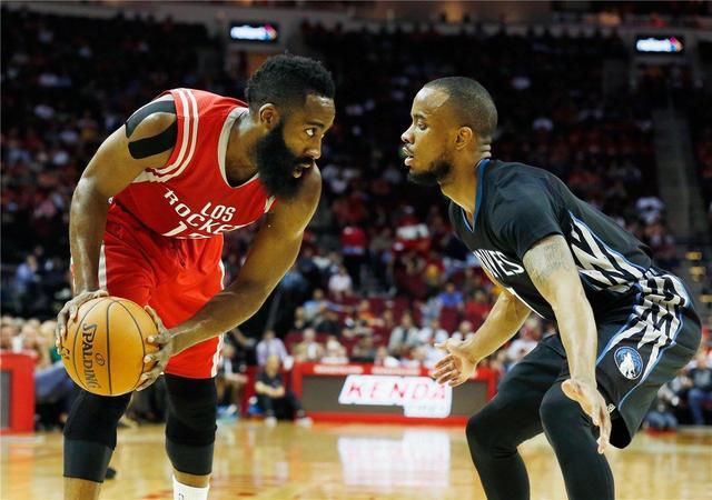 以提高球场 以提高球场