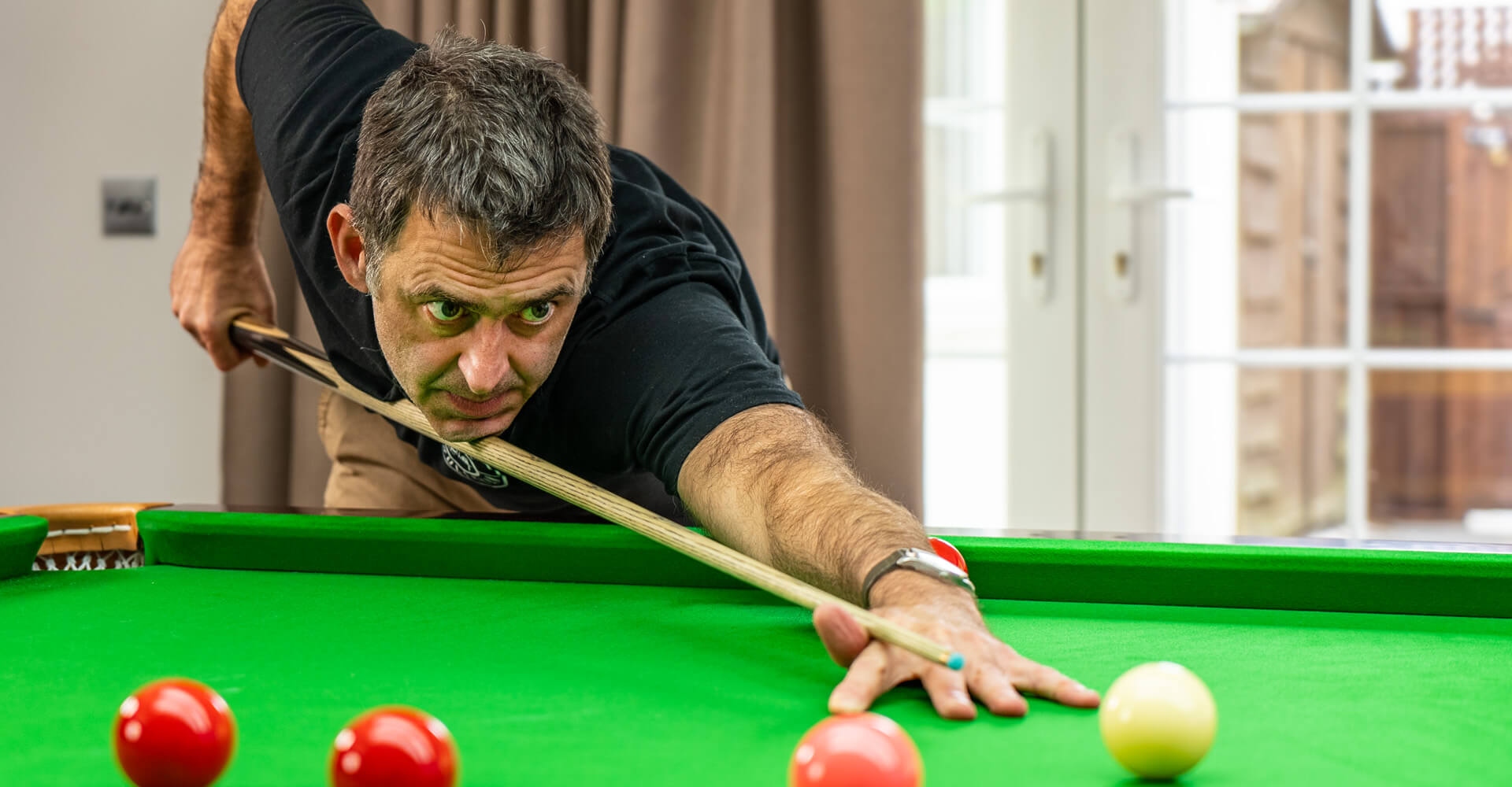 破背后的努 破背后的努